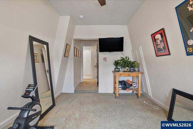 2121 Davis Rd S, Salem, OR 97306