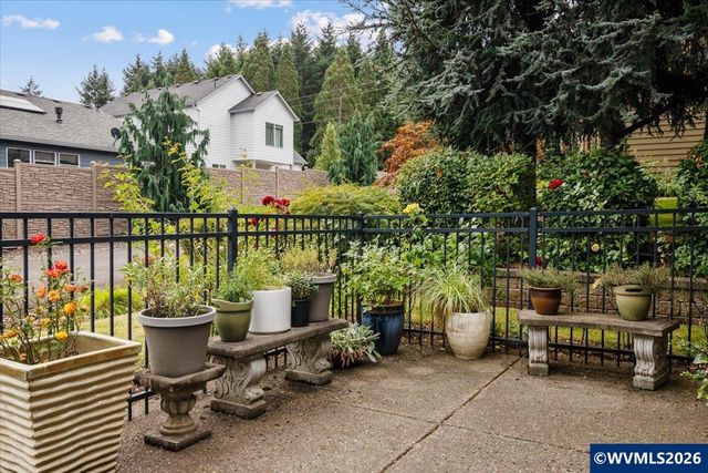 2121 Davis Rd S, Salem, OR 97306