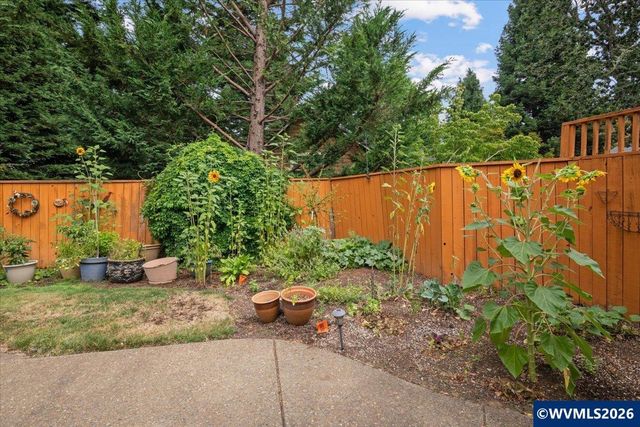 2121 Davis Rd S, Salem, OR 97306