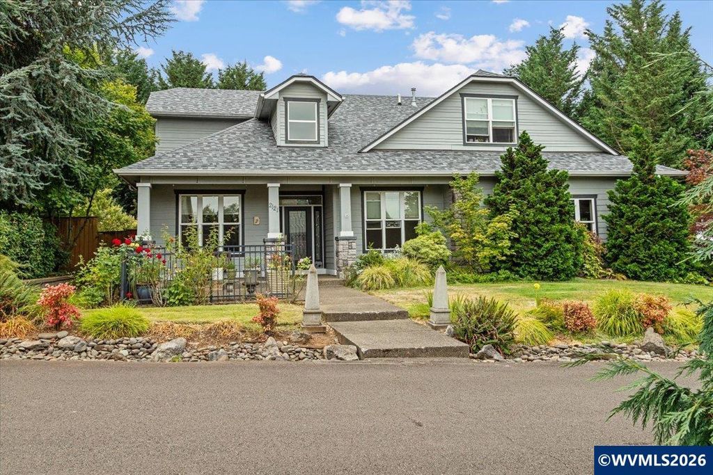2121 Davis Rd S, Salem, OR 97306