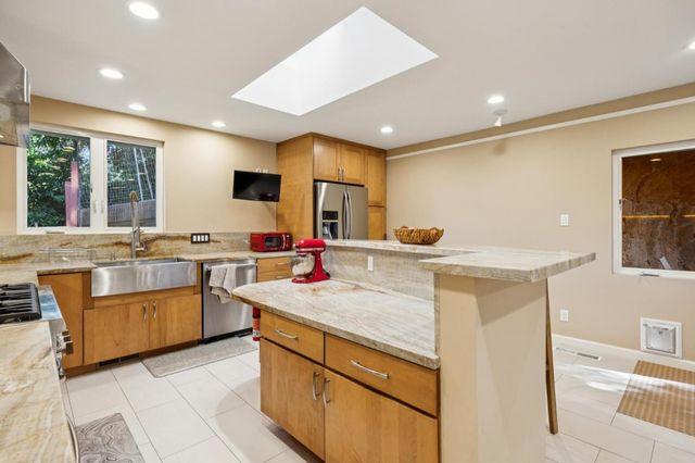 120 Gramercy Drive, San Mateo, CA 94402