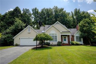 113 Churchview Lane, Henrietta, NY 14534