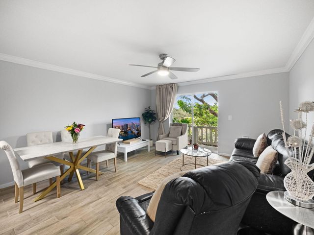 10772 La Placida Drive 7-303, Coral Springs, FL 33065