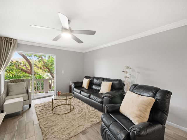 10772 La Placida Drive 7-303, Coral Springs, FL 33065