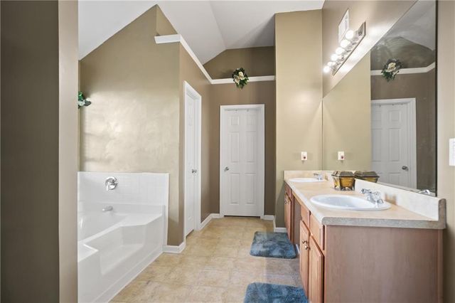 1825 Lily Stem Trail, Auburn, GA 30011