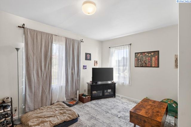 732 NW Ritchie, Pullman, WA 99163