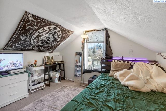 732 NW Ritchie, Pullman, WA 99163