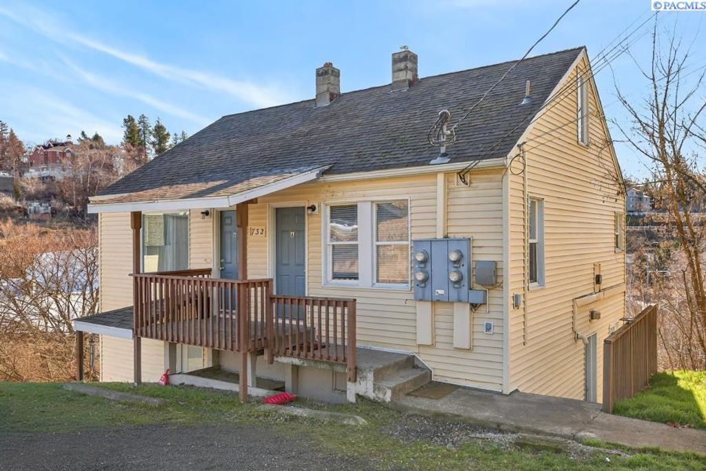 732 NW Ritchie, Pullman, WA 99163