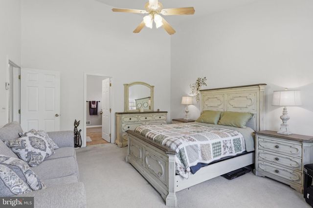 88 CASTLEROCK LN, Martinsburg, WV 25405