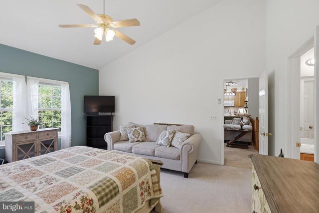 88 CASTLEROCK LN, Martinsburg, WV 25405