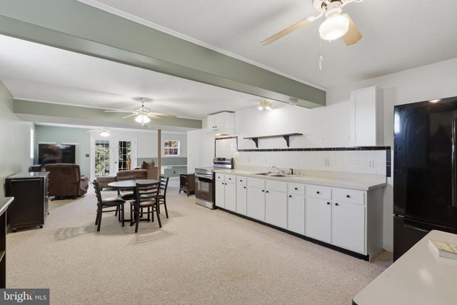 88 CASTLEROCK LN, Martinsburg, WV 25405