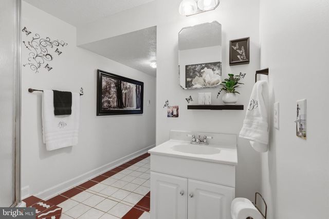 88 CASTLEROCK LN, Martinsburg, WV 25405