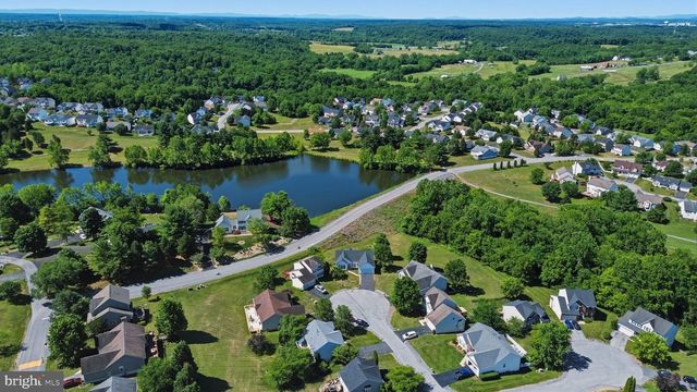 88 CASTLEROCK LN, Martinsburg, WV 25405