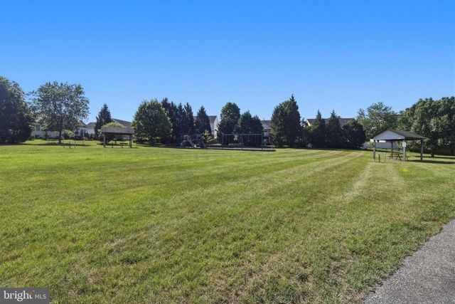 88 CASTLEROCK LN, Martinsburg, WV 25405