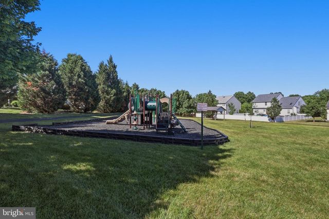 88 CASTLEROCK LN, Martinsburg, WV 25405