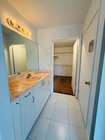 4791 Via Palm Lakes 1706, West Palm Beach, FL 33417