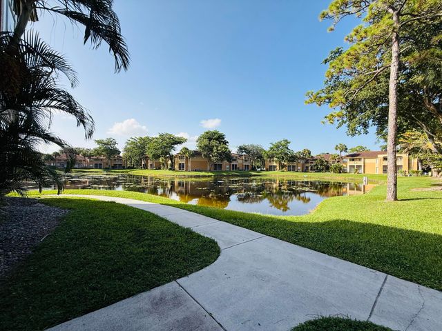 4791 Via Palm Lakes 1706, West Palm Beach, FL 33417