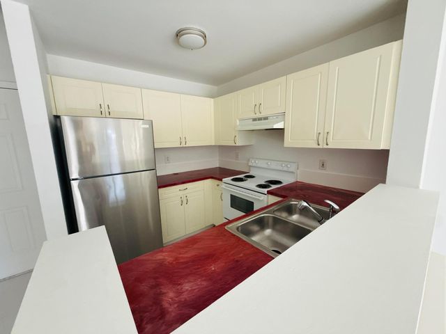 4791 Via Palm Lakes 1706, West Palm Beach, FL 33417
