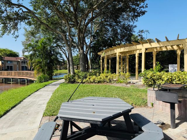 4791 Via Palm Lakes 1706, West Palm Beach, FL 33417