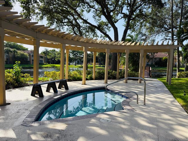 4791 Via Palm Lakes 1706, West Palm Beach, FL 33417