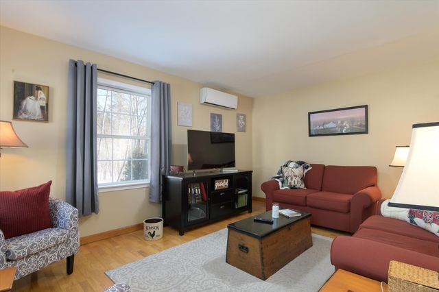 23 Wilsons Woods Road, Brattleboro, VT 05301