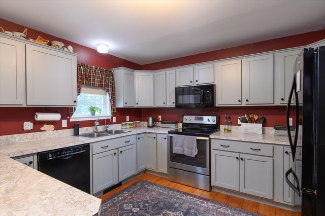 23 Wilsons Woods Road, Brattleboro, VT 05301