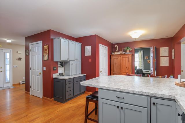 23 Wilsons Woods Road, Brattleboro, VT 05301