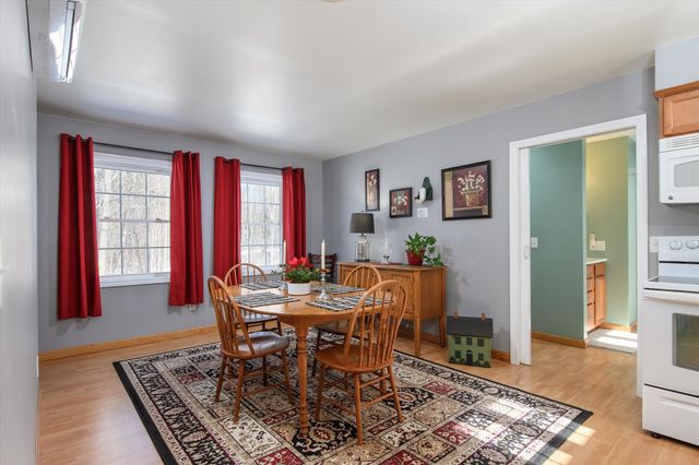 23 Wilsons Woods Road, Brattleboro, VT 05301