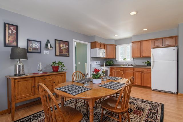 23 Wilsons Woods Road, Brattleboro, VT 05301