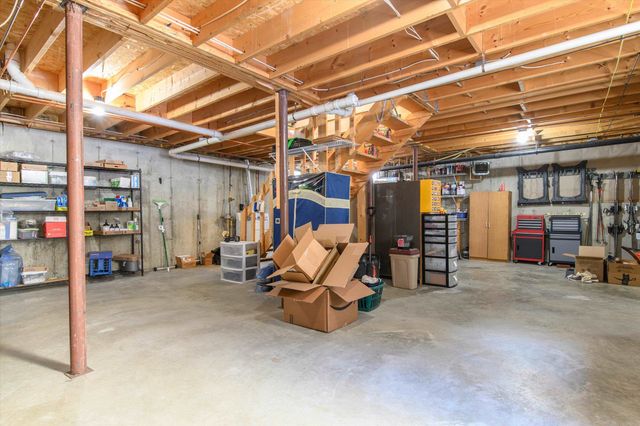 23 Wilsons Woods Road, Brattleboro, VT 05301