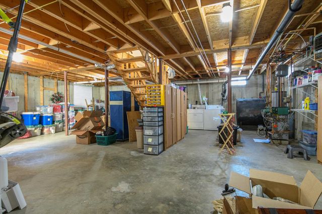 23 Wilsons Woods Road, Brattleboro, VT 05301