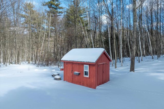 23 Wilsons Woods Road, Brattleboro, VT 05301