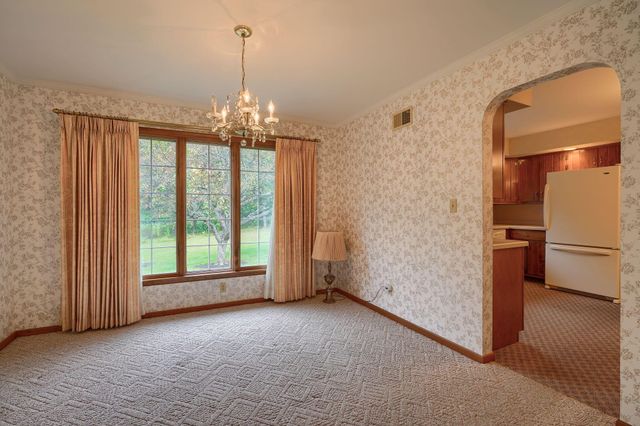 626 Rainbow Drive NW, Lancaster, OH 43130