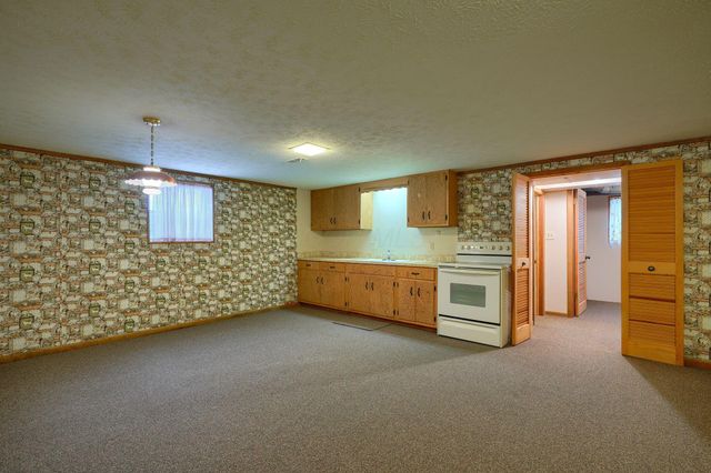 626 Rainbow Drive NW, Lancaster, OH 43130