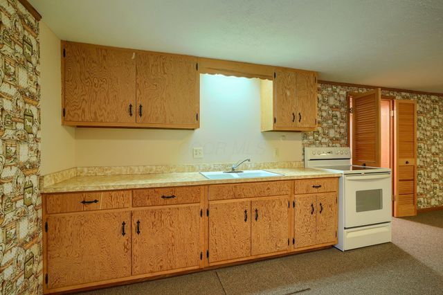 626 Rainbow Drive NW, Lancaster, OH 43130