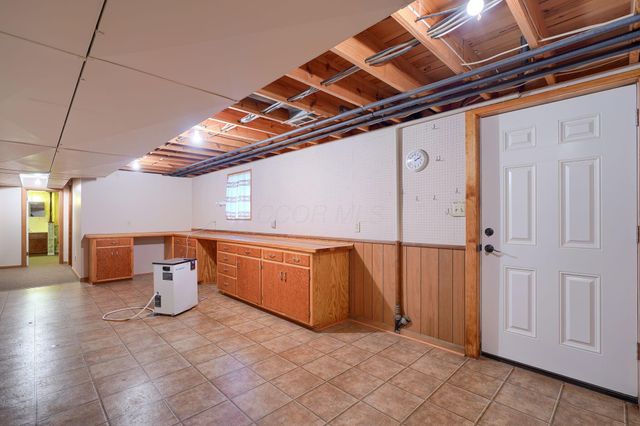 626 Rainbow Drive NW, Lancaster, OH 43130