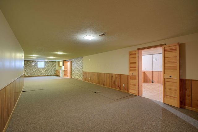 626 Rainbow Drive NW, Lancaster, OH 43130