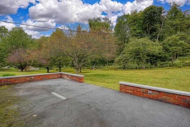 626 Rainbow Drive NW, Lancaster, OH 43130