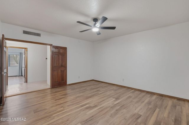 6822 E Brownstone Place, Tucson, AZ 85750
