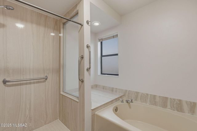 6822 E Brownstone Place, Tucson, AZ 85750