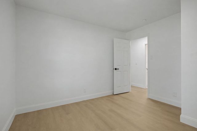 131 Lakeside Dr, Columbia, TN 38401