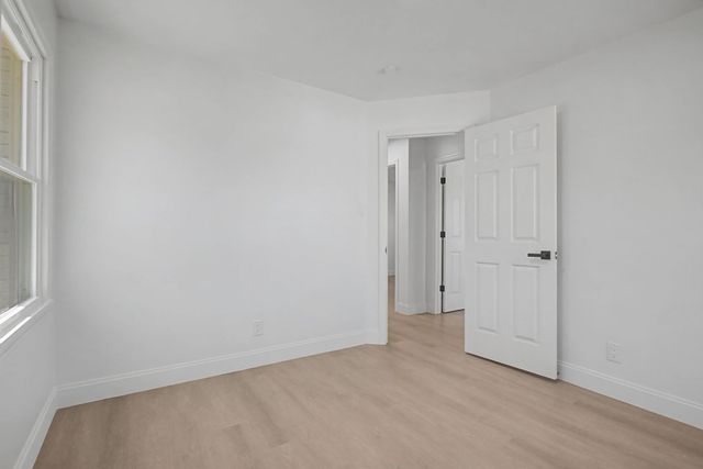 131 Lakeside Dr, Columbia, TN 38401