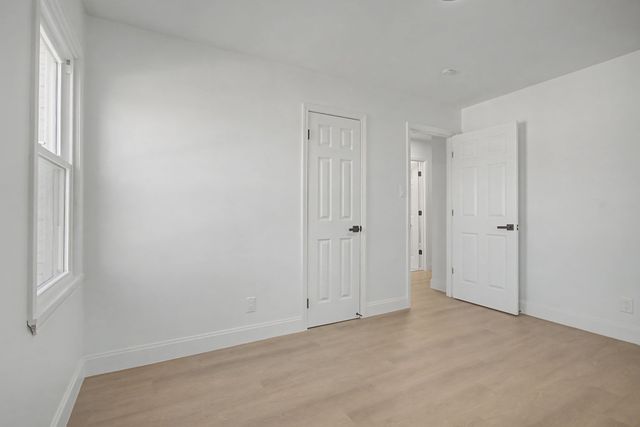 131 Lakeside Dr, Columbia, TN 38401