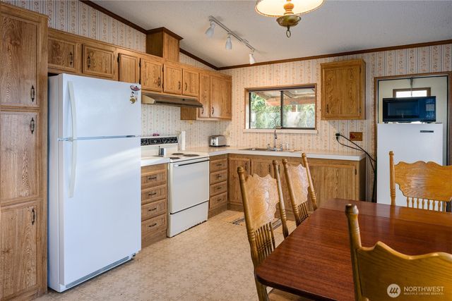 385 Doe Run, Lopez Island, WA 98261