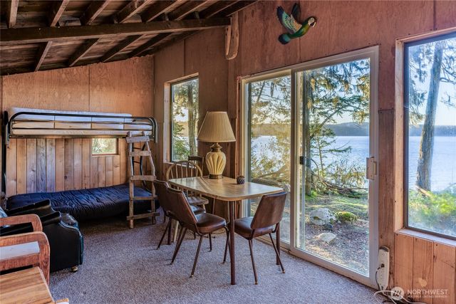 385 Doe Run, Lopez Island, WA 98261