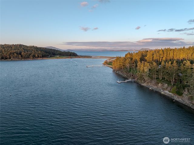 385 Doe Run, Lopez Island, WA 98261