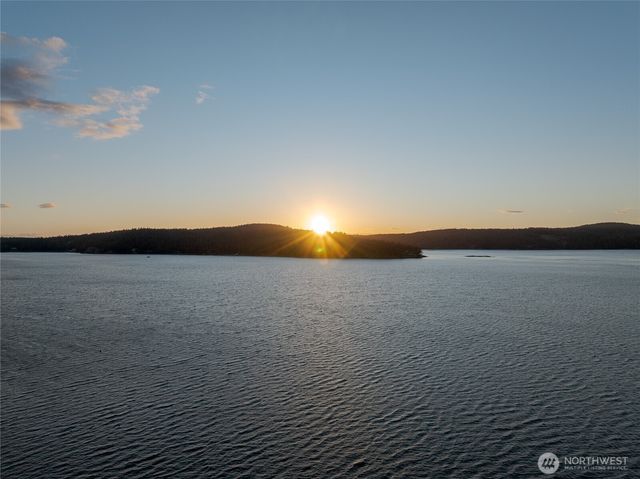 385 Doe Run, Lopez Island, WA 98261