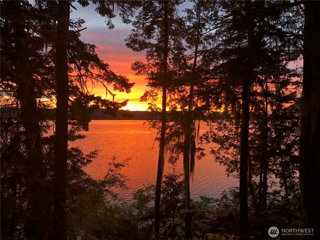 385 Doe Run, Lopez Island, WA 98261