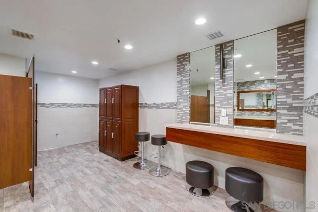 999 N Pacific St G321, Oceanside, CA 92054