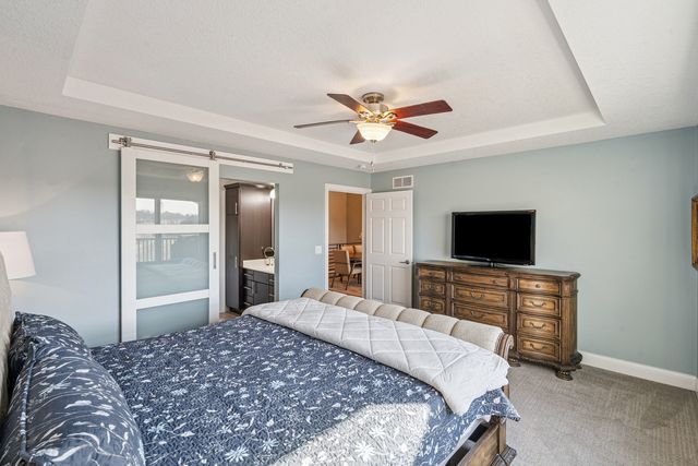 3520 Black Lion Circle NA, Bettendorf, IA 52722